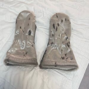 Handmade Seal Skin Cuffs with Sherpa Lining. Adult size Medium